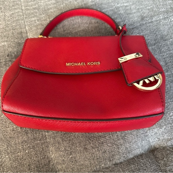 Michael Kors Nwt Scarlet Mini Bag crossbody never used!! - Picture 1 of 6
